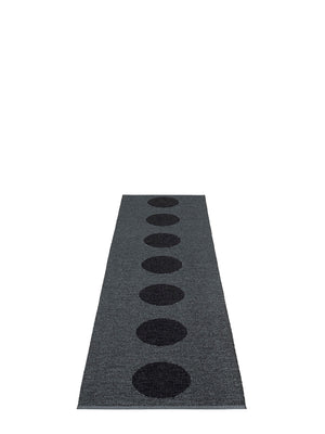 Pappelina BIO EDITION Vera 2.0 Black/Black Metallic Rug - Cloudberry Living