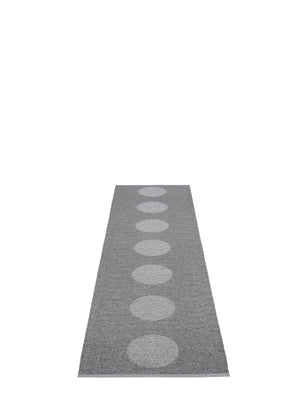 Pappelina BIO EDITION Vera 2.0 Grey/Granite Metallic Rug - Cloudberry Living