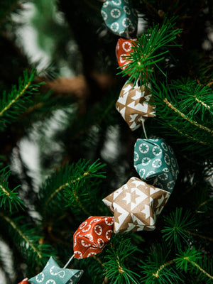 Ola Papercraft Kit Origami Star Garland / Bright - Cloudberry Living