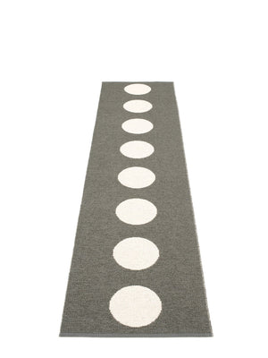 Pappelina Vera Charcoal Runner Rug, - Cloudberry Living